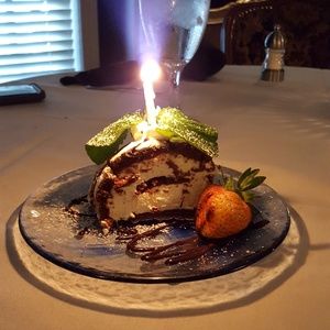 Meet your Posher, Yolanda